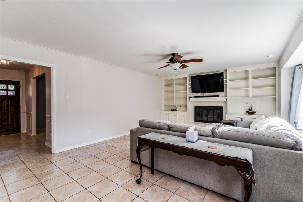 2727 2 Triway Lane, Houston, Texas 77043, 4 Bedrooms Bedrooms, 7 Rooms Rooms,2 BathroomsBathrooms,Single-family,For Sale,Triway,77358154