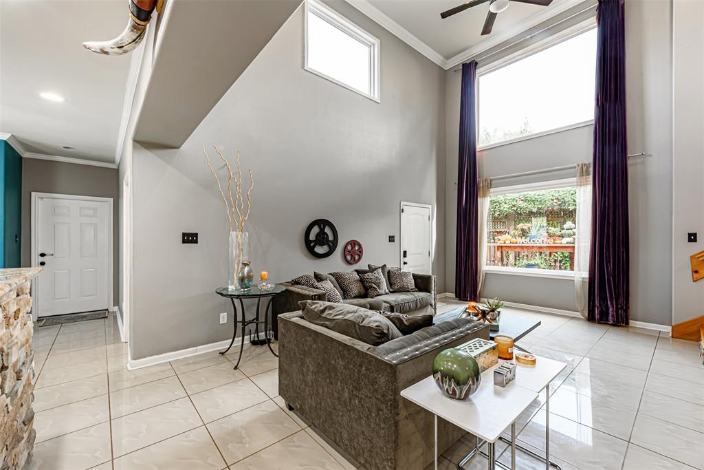 4515 2 Yale Street, Houston, Texas 77018, 3 Bedrooms Bedrooms, 3 Rooms Rooms,2 BathroomsBathrooms,Single-family,For Sale,Yale,66477292