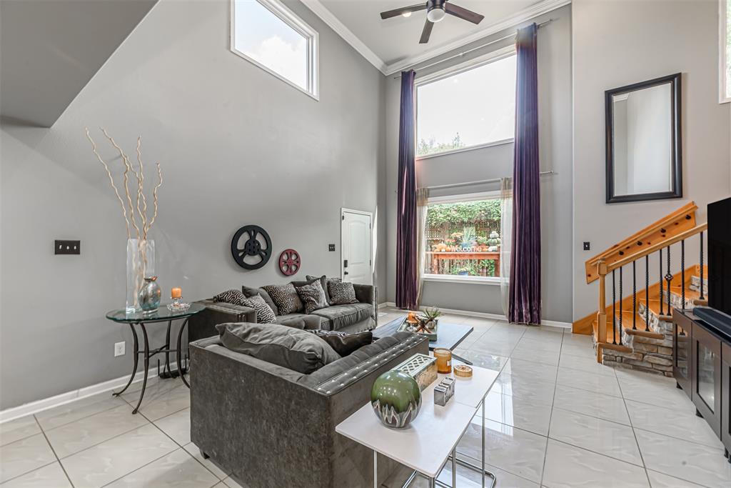 4515 2 Yale Street, Houston, Texas 77018, 3 Bedrooms Bedrooms, 3 Rooms Rooms,2 BathroomsBathrooms,Single-family,For Sale,Yale,66477292