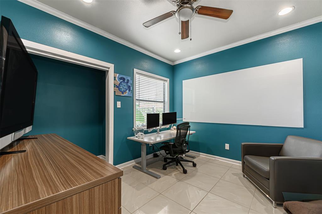 4515 2 Yale Street, Houston, Texas 77018, 3 Bedrooms Bedrooms, 3 Rooms Rooms,2 BathroomsBathrooms,Single-family,For Sale,Yale,66477292