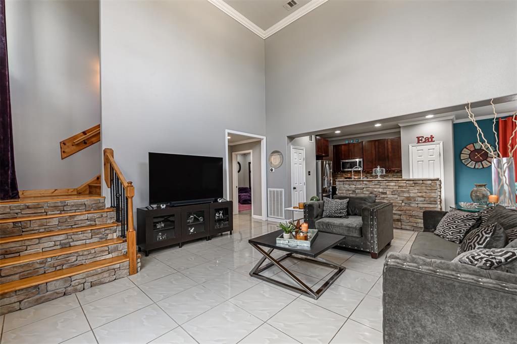 4515 2 Yale Street, Houston, Texas 77018, 3 Bedrooms Bedrooms, 3 Rooms Rooms,2 BathroomsBathrooms,Single-family,For Sale,Yale,66477292