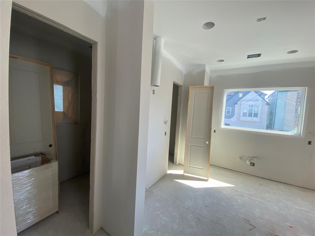 1439 3 25th Street, Houston, Texas 77008, 3 Bedrooms Bedrooms, 3 Rooms Rooms,3 BathroomsBathrooms,Single-family,For Sale,25th,76264048