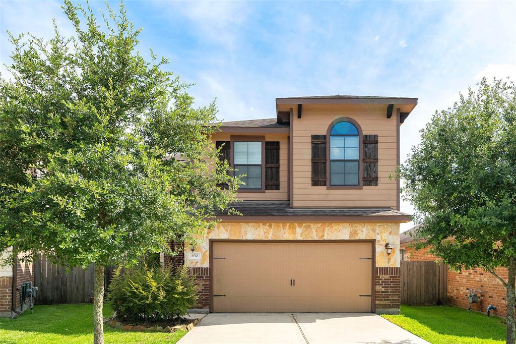 630 Aulia Lane Spring, Texas Location, location, location. 3/4 mile from I-45 and less than 2 miles to The Woodlands Mall. Siena Vista neighborhood. Almost new! Built in 2014. 4 bedrooms with dining/study and flowing open floor plan. Superb granite counters, plenty of cabinet space. Master bedroom downstairs w/separate garden tub & shower plus 3 bedrooms/2 baths and game room upstairs. Back yard patio and covered porch. Convenient to schools & shopping. Don’t miss out on calling this wonderful property home!!