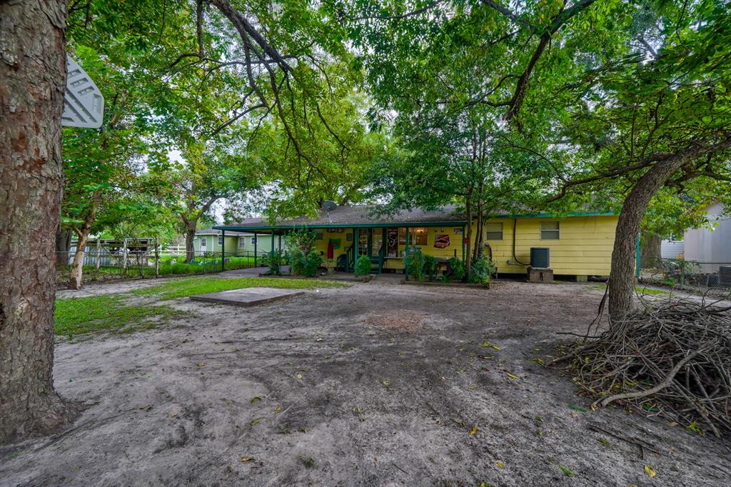 1503 1 Erwin Road, Houston, Texas 77039, 3 Bedrooms Bedrooms, 7 Rooms Rooms,2 BathroomsBathrooms,Single-family,For Sale,Erwin,26810871