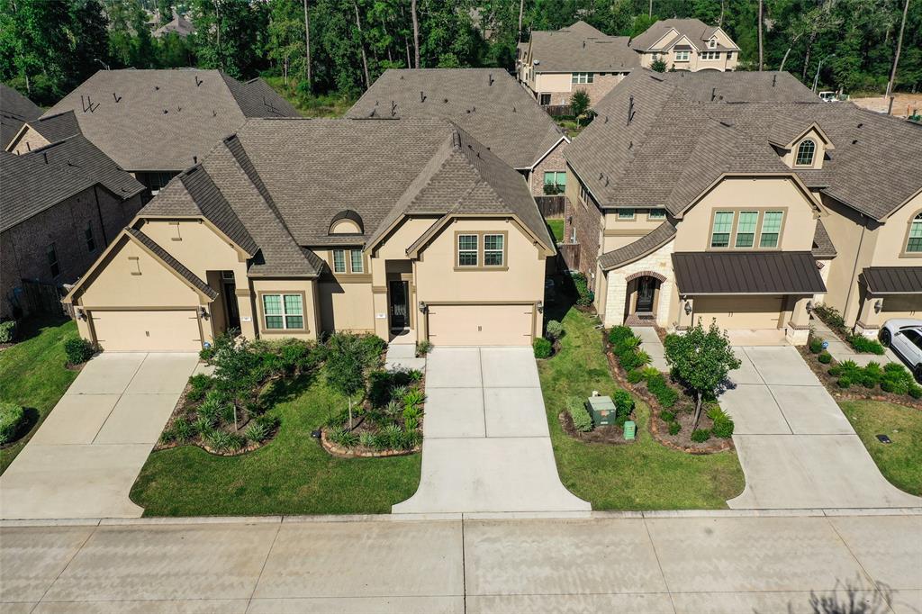 147 2 skybranch Drive, Conroe, Texas 77304, 4 Bedrooms Bedrooms, 8 Rooms Rooms,3 BathroomsBathrooms,Townhouse/condo,For Sale,skybranch,48757066