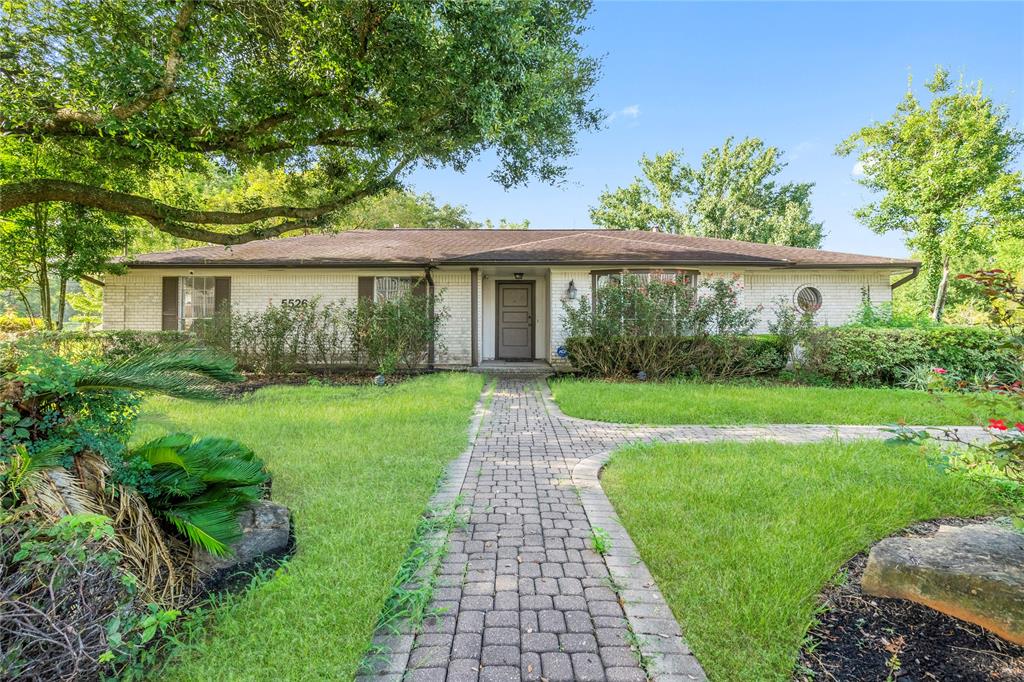 Dream Location minutes from Beltway 8 / IAH Airport. This is a RARE FIND!!! 2.4 ACRES (5606 Edward - Vacant Lot 126 included) Home and Office Condominium ready for a Business Owner to take possession and build an Empire. Entrepreneurs Don't Miss the opportunity to view! Schedule Your Appointment Today!