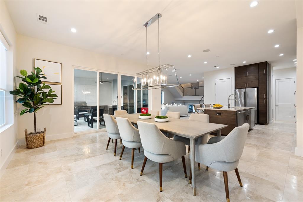 2904 3 Suffolk Drive, Houston, Texas 77027, 4 Bedrooms Bedrooms, 13 Rooms Rooms,4 BathroomsBathrooms,Single-family,For Sale,Suffolk,75808556