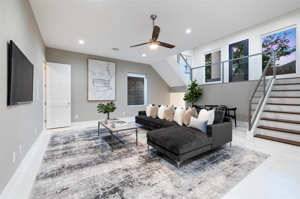 2904 3 Suffolk Drive, Houston, Texas 77027, 4 Bedrooms Bedrooms, 13 Rooms Rooms,4 BathroomsBathrooms,Single-family,For Sale,Suffolk,75808556
