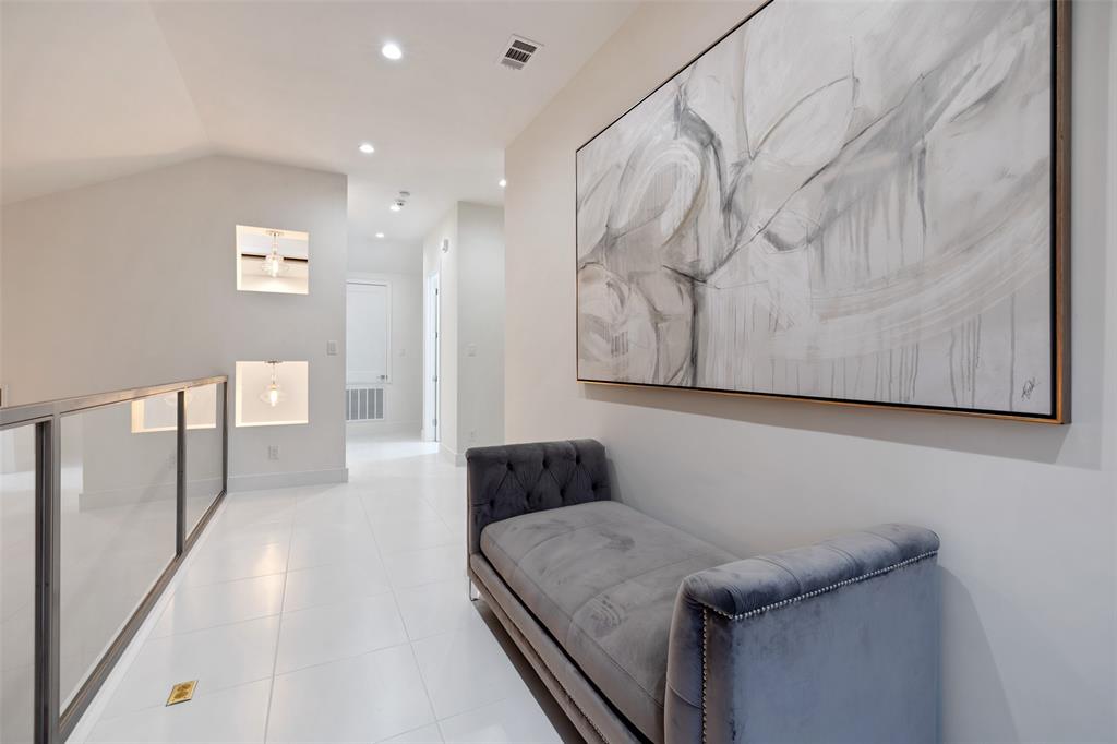 2904 3 Suffolk Drive, Houston, Texas 77027, 4 Bedrooms Bedrooms, 13 Rooms Rooms,4 BathroomsBathrooms,Single-family,For Sale,Suffolk,75808556