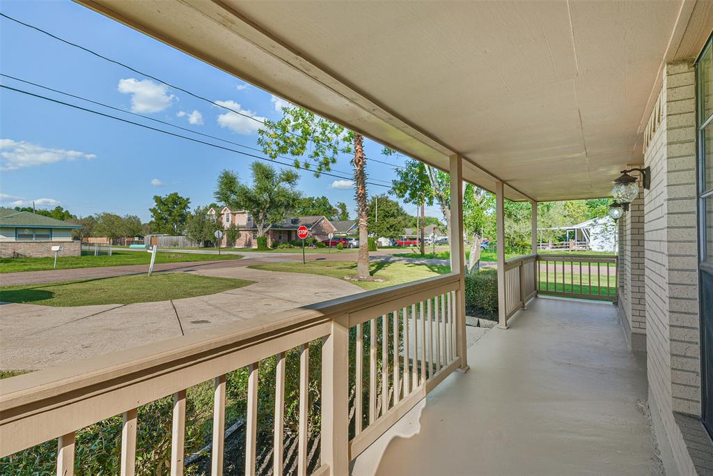 1216 1 Avenue H, South Houston, Texas 77587, 3 Bedrooms Bedrooms, 5 Rooms Rooms,2 BathroomsBathrooms,Single-family,For Sale,Avenue H,54660703