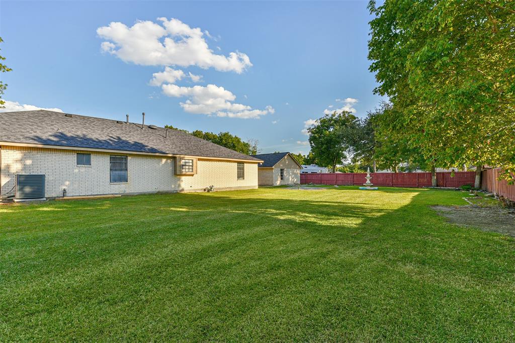 1216 1 Avenue H, South Houston, Texas 77587, 3 Bedrooms Bedrooms, 5 Rooms Rooms,2 BathroomsBathrooms,Single-family,For Sale,Avenue H,54660703