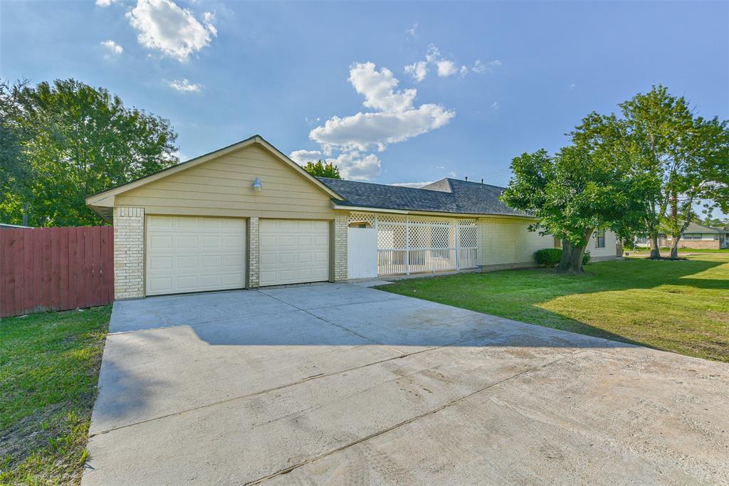 1216 1 Avenue H, South Houston, Texas 77587, 3 Bedrooms Bedrooms, 5 Rooms Rooms,2 BathroomsBathrooms,Single-family,For Sale,Avenue H,54660703