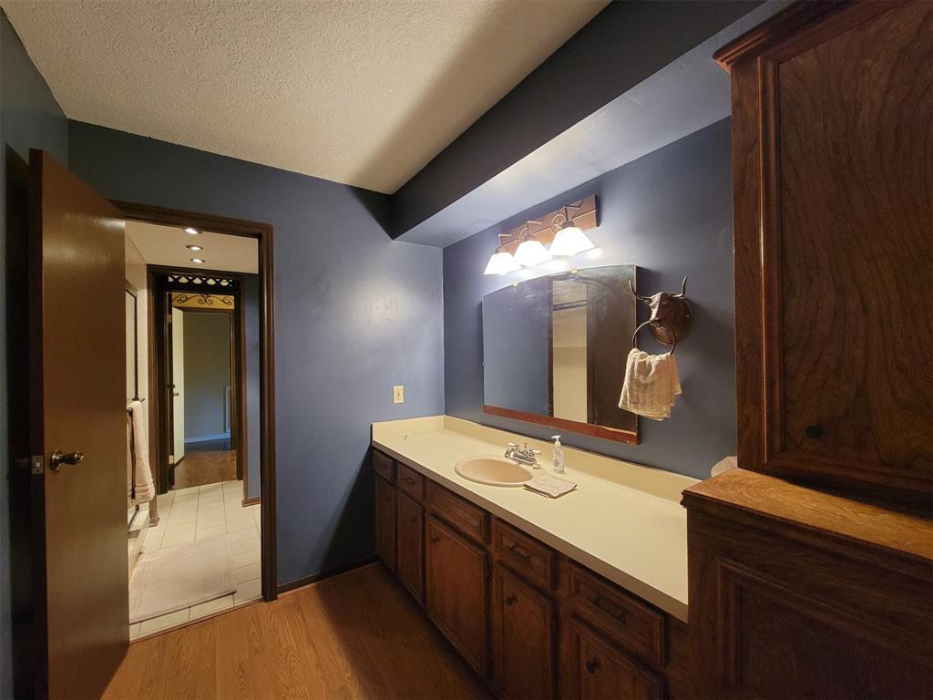 1512 Bell Oaks Drive, Bellville TX 77418