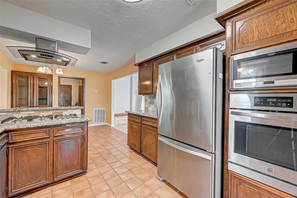 4012 1 Chile Drive, Pasadena, Texas 77504, 4 Bedrooms Bedrooms, 10 Rooms Rooms,3 BathroomsBathrooms,Single-family,For Sale,Chile,80986286