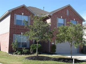 19211 Springerton Circle Spring, Texas GREAT LOCATION MINUTES FROM I-45N NEXT TO TOP GOLF, NEAR EXXON CAMPUS, HARDY & 99 TOLL ROADS! LIGHT & BRIGHT SPACIOUS 2 STORY HOME IN PRIVATE GATED COMMUNITY ON A QUIET CUL-DE-SAC LOT! KITCHEN OPENS TO BREAKFAST & LIVING AREA WITH GAS LOG FIREPLACE! SS APPLIANCES! MASTER BATH WITH JACUZZI TUB AND HIS AND HER VANITIES. GREAT SIZE BACKYARD & COVERED PATIO. A MUST SEE!