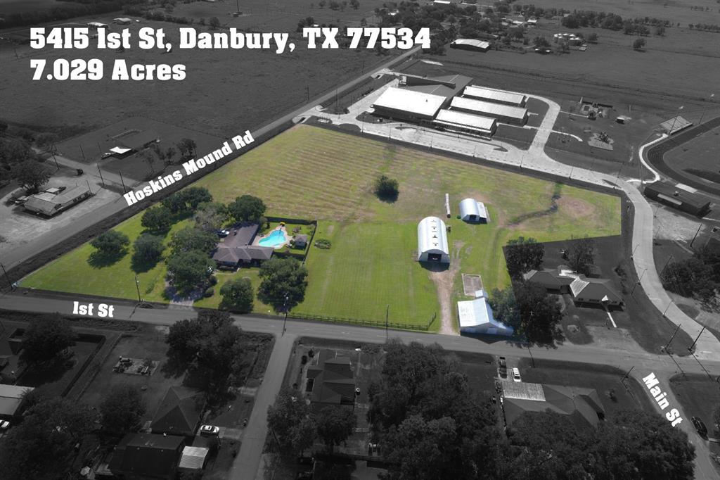 5415 1 1st Street, Danbury, Texas 77534, 4 Bedrooms Bedrooms, 9 Rooms Rooms,2 BathroomsBathrooms,Single-family,For Sale,1st,8754379