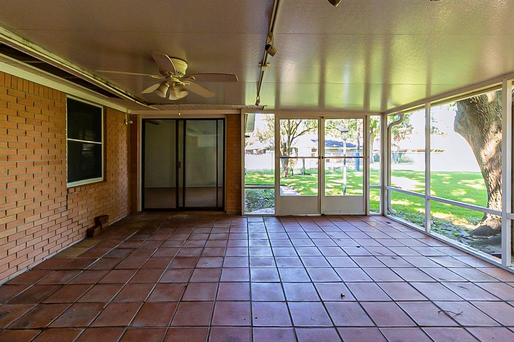 11511 1 Endicott Lane, Houston, Texas 77035, 3 Bedrooms Bedrooms, 3 Rooms Rooms,2 BathroomsBathrooms,Single-family,For Sale,Endicott,54118730