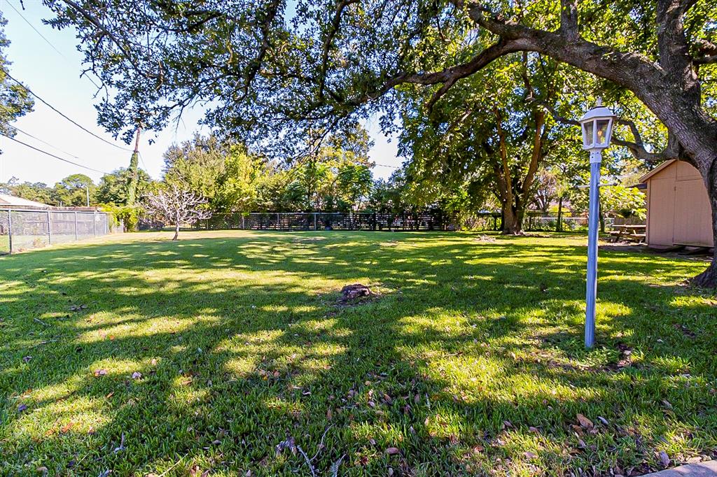 11511 1 Endicott Lane, Houston, Texas 77035, 3 Bedrooms Bedrooms, 3 Rooms Rooms,2 BathroomsBathrooms,Single-family,For Sale,Endicott,54118730