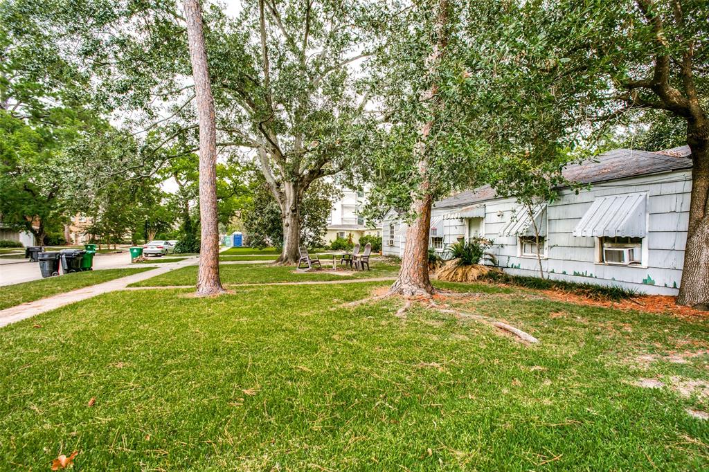 4031 1 Lanark Lane, Houston, Texas 77025, 2 Bedrooms Bedrooms, 2 Rooms Rooms,1 BathroomBathrooms,Single-family,For Sale,Lanark,6120499