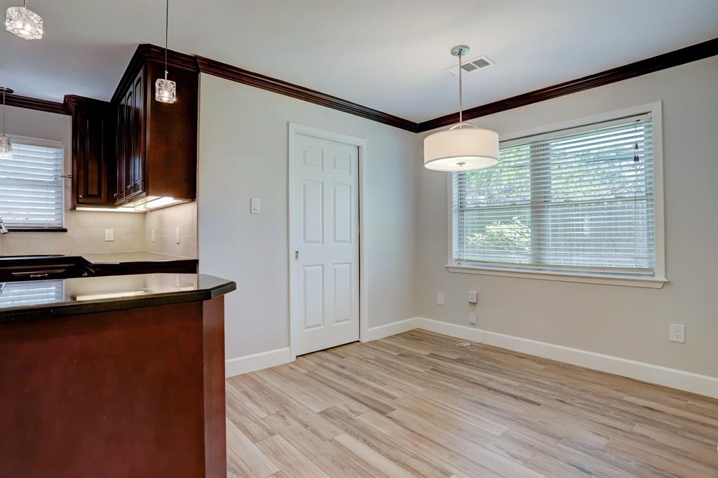5859 2 Braesheather Drive, Houston, Texas 77096, 5 Bedrooms Bedrooms, 10 Rooms Rooms,3 BathroomsBathrooms,Single-family,For Sale,Braesheather,68164015