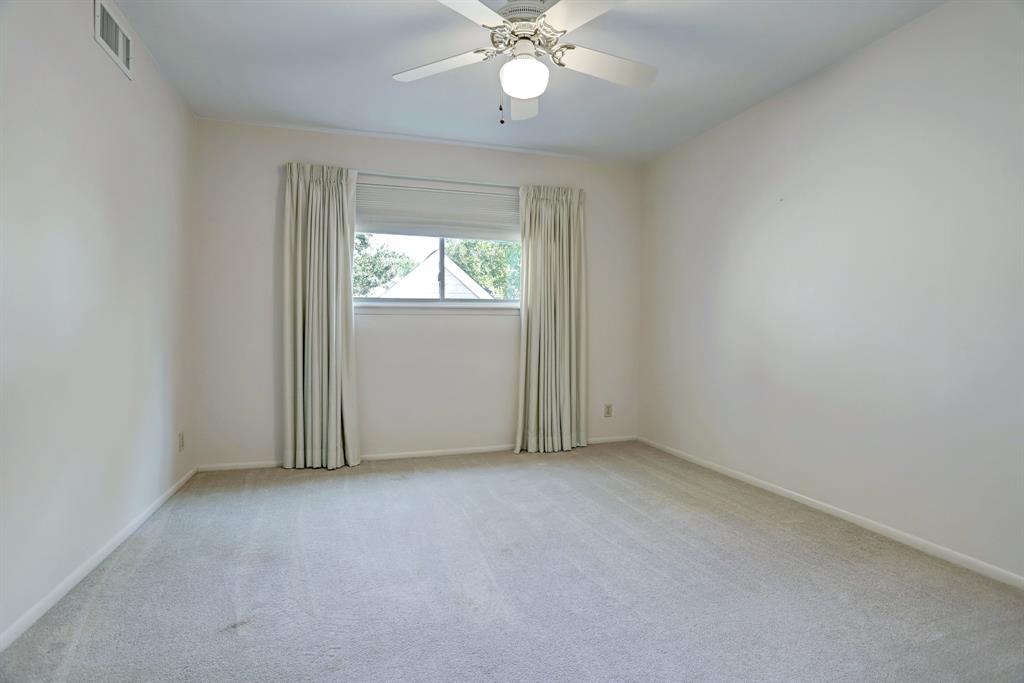 5859 2 Braesheather Drive, Houston, Texas 77096, 5 Bedrooms Bedrooms, 10 Rooms Rooms,3 BathroomsBathrooms,Single-family,For Sale,Braesheather,68164015