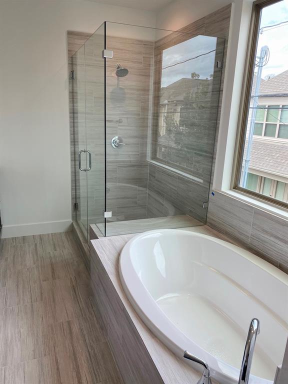 1528 2 BAGGETT Lane, Houston, Texas 77055, 3 Bedrooms Bedrooms, 11 Rooms Rooms,2 BathroomsBathrooms,Single-family,For Sale,BAGGETT,89381400