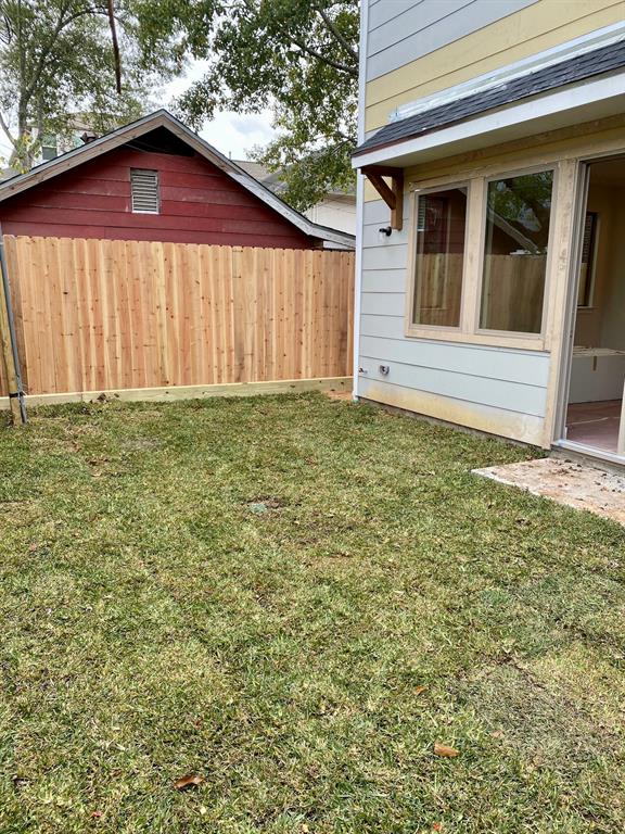 1322 2 PIERCE Street, Houston, Texas 77019, 3 Bedrooms Bedrooms, 11 Rooms Rooms,2 BathroomsBathrooms,Single-family,For Sale,PIERCE,20858400