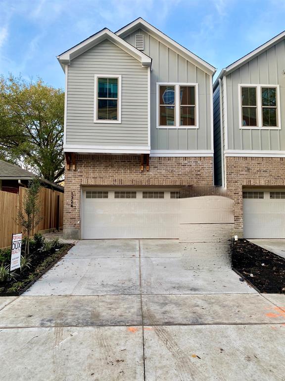 1324 2 PIERCE Street, Houston, Texas 77019, 3 Bedrooms Bedrooms, 11 Rooms Rooms,2 BathroomsBathrooms,Single-family,For Sale,PIERCE,82515080