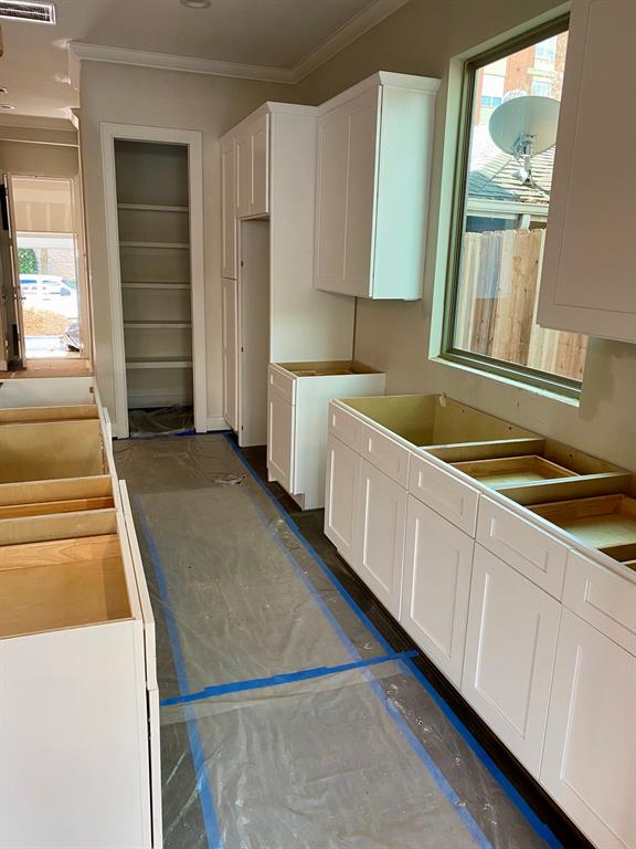 1324 2 PIERCE Street, Houston, Texas 77019, 3 Bedrooms Bedrooms, 11 Rooms Rooms,2 BathroomsBathrooms,Single-family,For Sale,PIERCE,82515080
