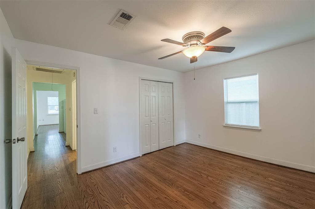 746 1 24th Street, Houston, Texas 77008, 1 Bedroom Bedrooms, ,1 BathroomBathrooms,Multi-family,For Sale,24th,48009325