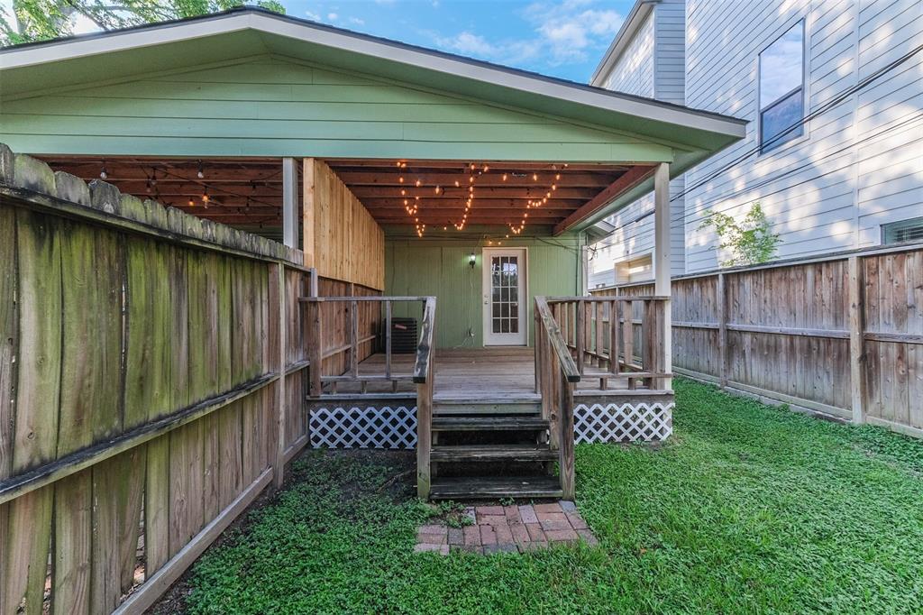 746 1 24th Street, Houston, Texas 77008, 1 Bedroom Bedrooms, ,1 BathroomBathrooms,Multi-family,For Sale,24th,48009325