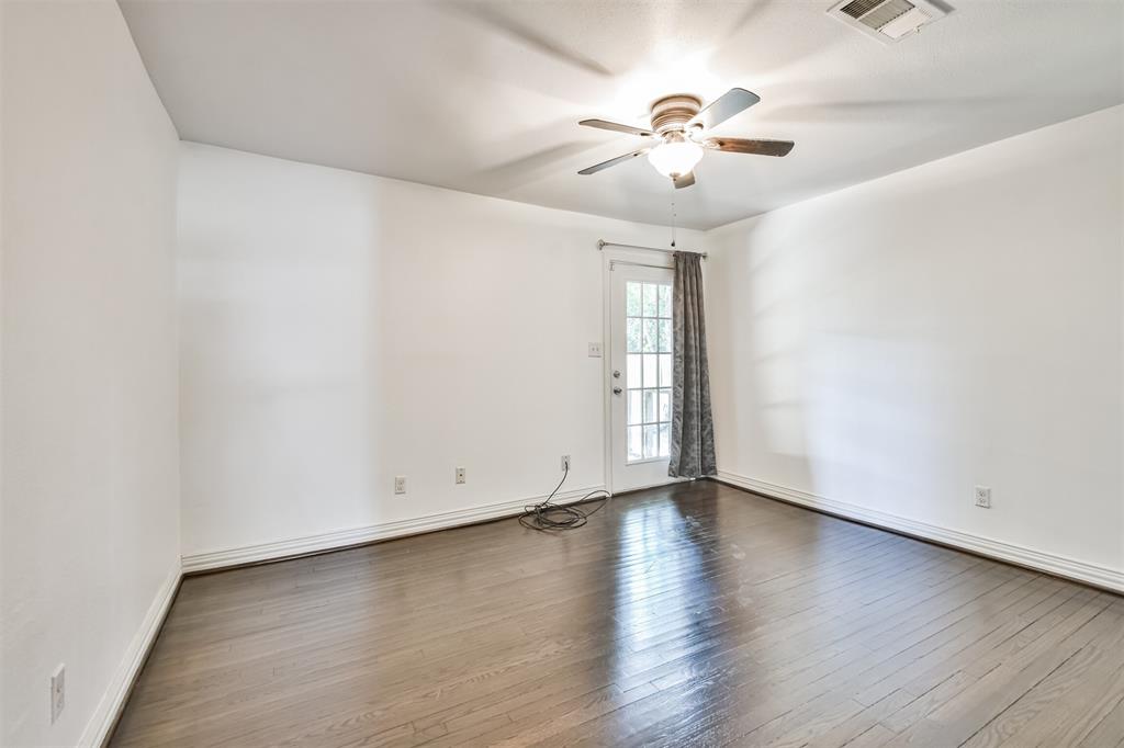 746 1 24th Street, Houston, Texas 77008, 1 Bedroom Bedrooms, ,1 BathroomBathrooms,Multi-family,For Sale,24th,48009325