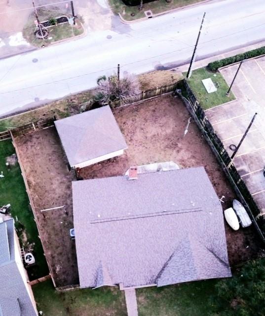 41 1 Shore Drive, Galveston, Texas 77551, 4 Bedrooms Bedrooms, 9 Rooms Rooms,2 BathroomsBathrooms,Single-family,For Sale,Shore,68677322