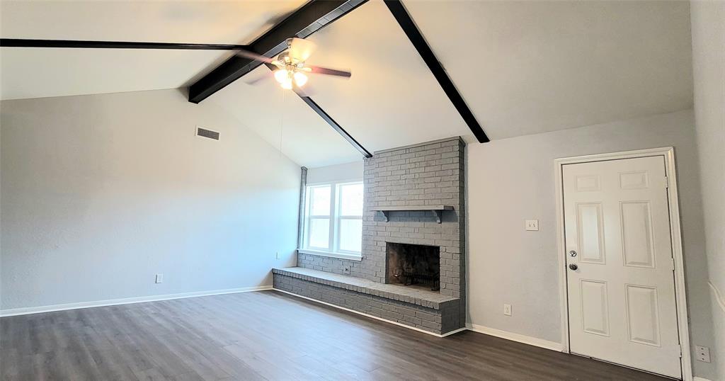 41 1 Shore Drive, Galveston, Texas 77551, 4 Bedrooms Bedrooms, 9 Rooms Rooms,2 BathroomsBathrooms,Single-family,For Sale,Shore,68677322