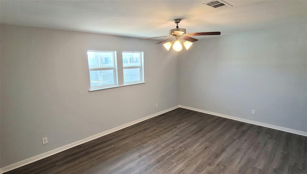 41 1 Shore Drive, Galveston, Texas 77551, 4 Bedrooms Bedrooms, 9 Rooms Rooms,2 BathroomsBathrooms,Single-family,For Sale,Shore,68677322