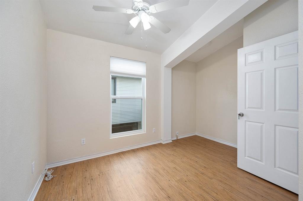 463 1 Pompano Street, Hitchcock, Texas 77563, 3 Bedrooms Bedrooms, 3 Rooms Rooms,2 BathroomsBathrooms,Single-family,For Sale,Pompano,70869257