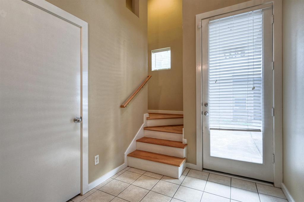 5437 3 Rose Street, Houston, Texas 77007, 2 Bedrooms Bedrooms, 6 Rooms Rooms,2 BathroomsBathrooms,Single-family,For Sale,Rose,81823003