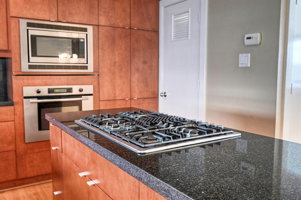 5437 3 Rose Street, Houston, Texas 77007, 2 Bedrooms Bedrooms, 6 Rooms Rooms,2 BathroomsBathrooms,Single-family,For Sale,Rose,81823003