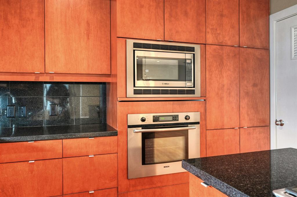 5437 3 Rose Street, Houston, Texas 77007, 2 Bedrooms Bedrooms, 6 Rooms Rooms,2 BathroomsBathrooms,Single-family,For Sale,Rose,81823003