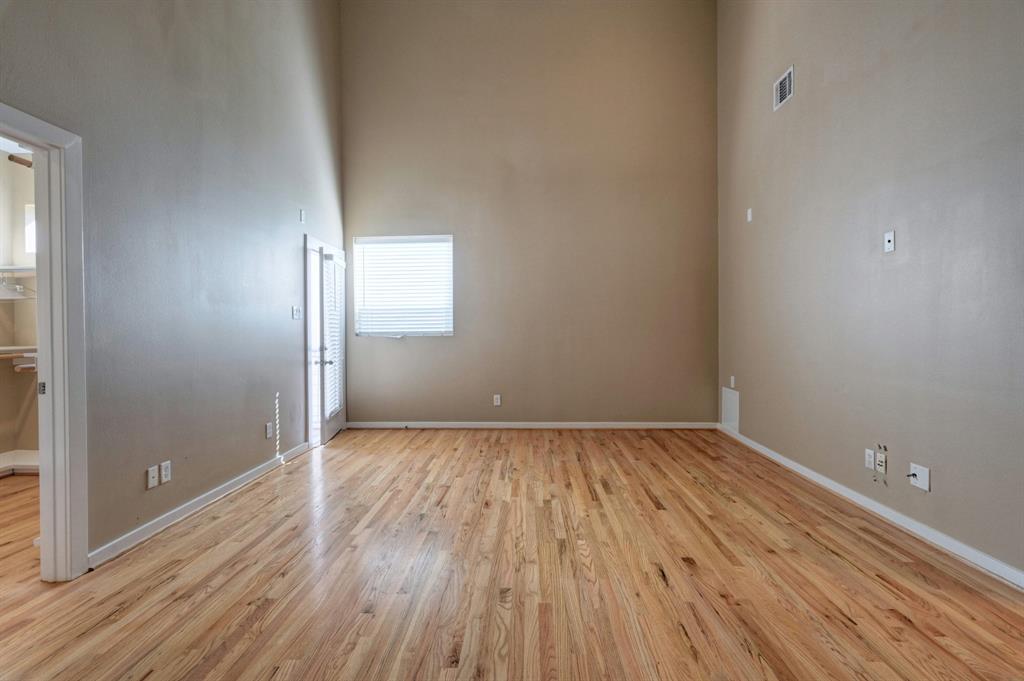 5437 3 Rose Street, Houston, Texas 77007, 2 Bedrooms Bedrooms, 6 Rooms Rooms,2 BathroomsBathrooms,Single-family,For Sale,Rose,81823003