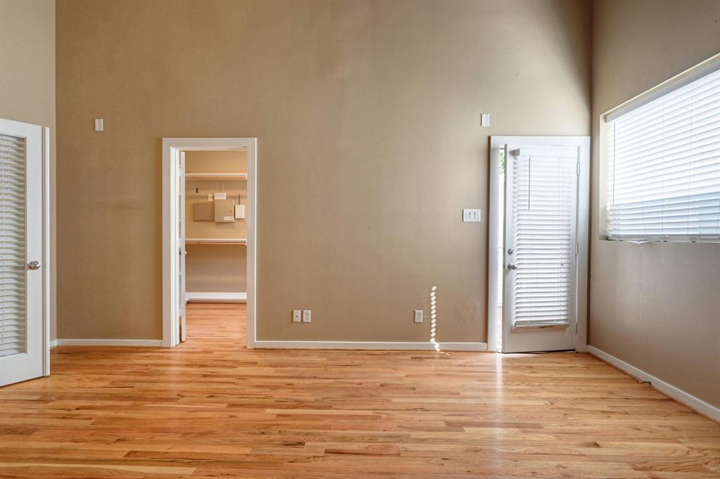 5437 3 Rose Street, Houston, Texas 77007, 2 Bedrooms Bedrooms, 6 Rooms Rooms,2 BathroomsBathrooms,Single-family,For Sale,Rose,81823003