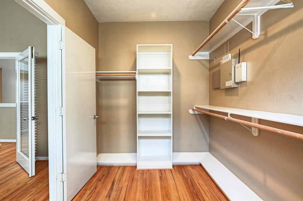 5437 3 Rose Street, Houston, Texas 77007, 2 Bedrooms Bedrooms, 6 Rooms Rooms,2 BathroomsBathrooms,Single-family,For Sale,Rose,81823003