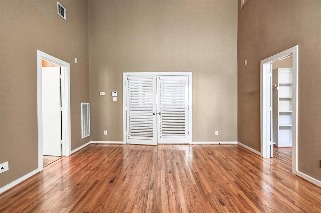 5437 3 Rose Street, Houston, Texas 77007, 2 Bedrooms Bedrooms, 6 Rooms Rooms,2 BathroomsBathrooms,Single-family,For Sale,Rose,81823003
