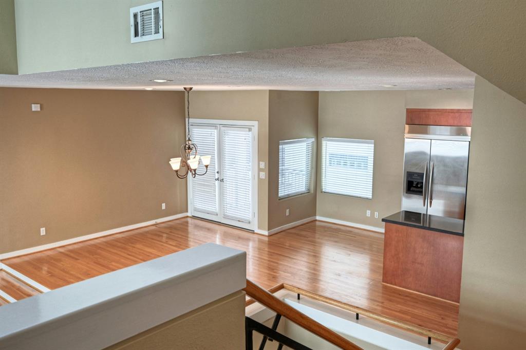 5437 3 Rose Street, Houston, Texas 77007, 2 Bedrooms Bedrooms, 6 Rooms Rooms,2 BathroomsBathrooms,Single-family,For Sale,Rose,81823003