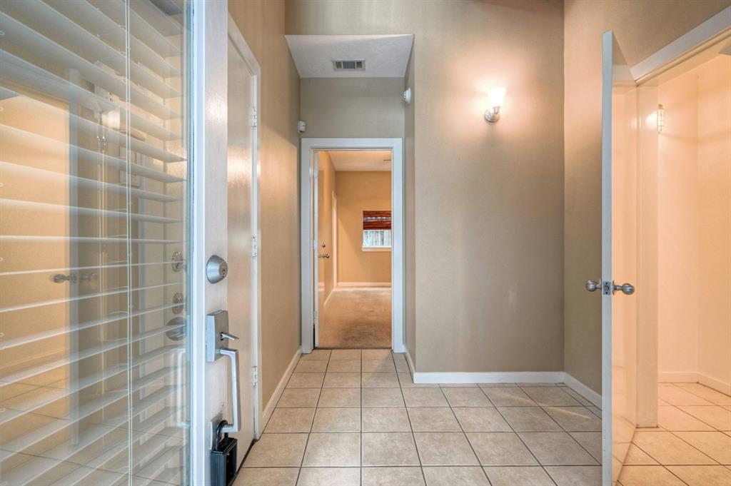 5437 3 Rose Street, Houston, Texas 77007, 2 Bedrooms Bedrooms, 6 Rooms Rooms,2 BathroomsBathrooms,Single-family,For Sale,Rose,81823003