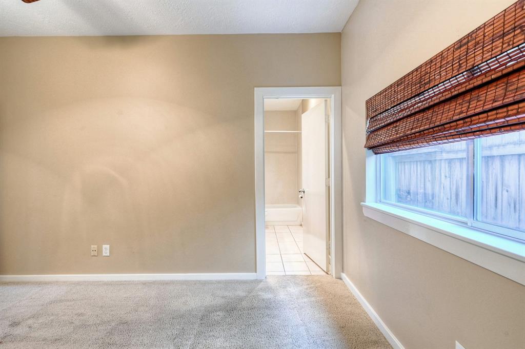 5437 3 Rose Street, Houston, Texas 77007, 2 Bedrooms Bedrooms, 6 Rooms Rooms,2 BathroomsBathrooms,Single-family,For Sale,Rose,81823003