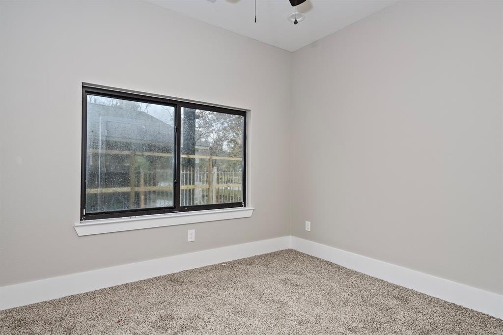 9002 2 Kelburn Drive, Houston, Texas 77016, 2 Bedrooms Bedrooms, ,2 BathroomsBathrooms,Multi-family,For Sale,Kelburn,51008335