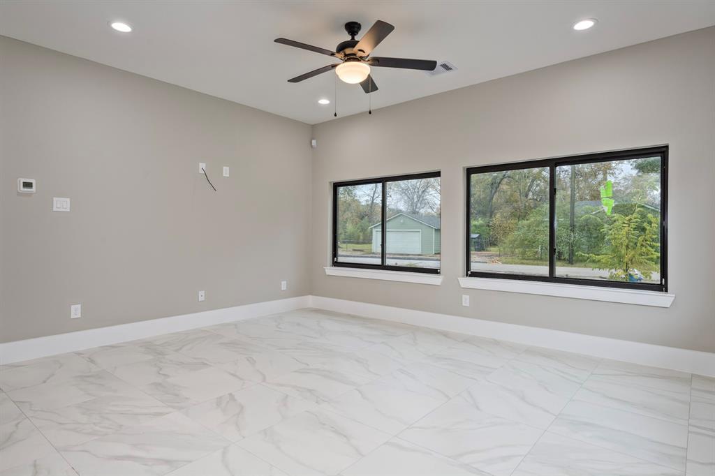 9002 2 Kelburn Drive, Houston, Texas 77016, 2 Bedrooms Bedrooms, ,2 BathroomsBathrooms,Multi-family,For Sale,Kelburn,51008335