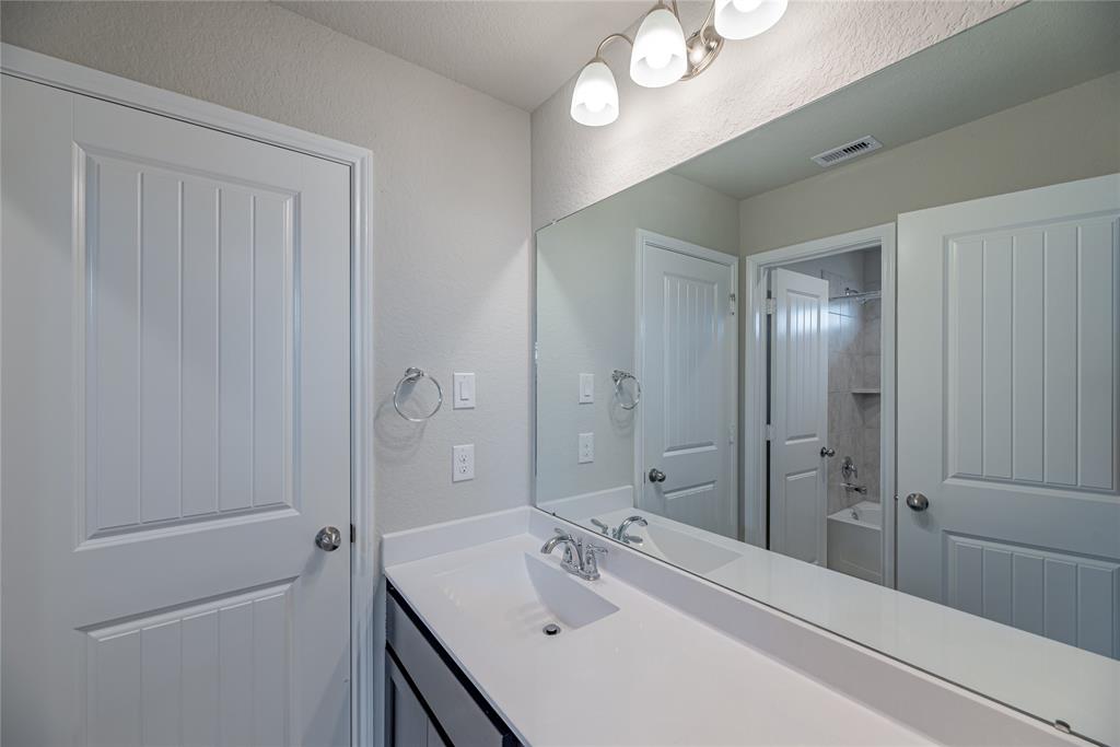 3318 2 Black Gore Creek Drive, Katy, Texas 77494, 4 Bedrooms Bedrooms, 12 Rooms Rooms,3 BathroomsBathrooms,Single-family,For Sale,Black Gore Creek,53526909