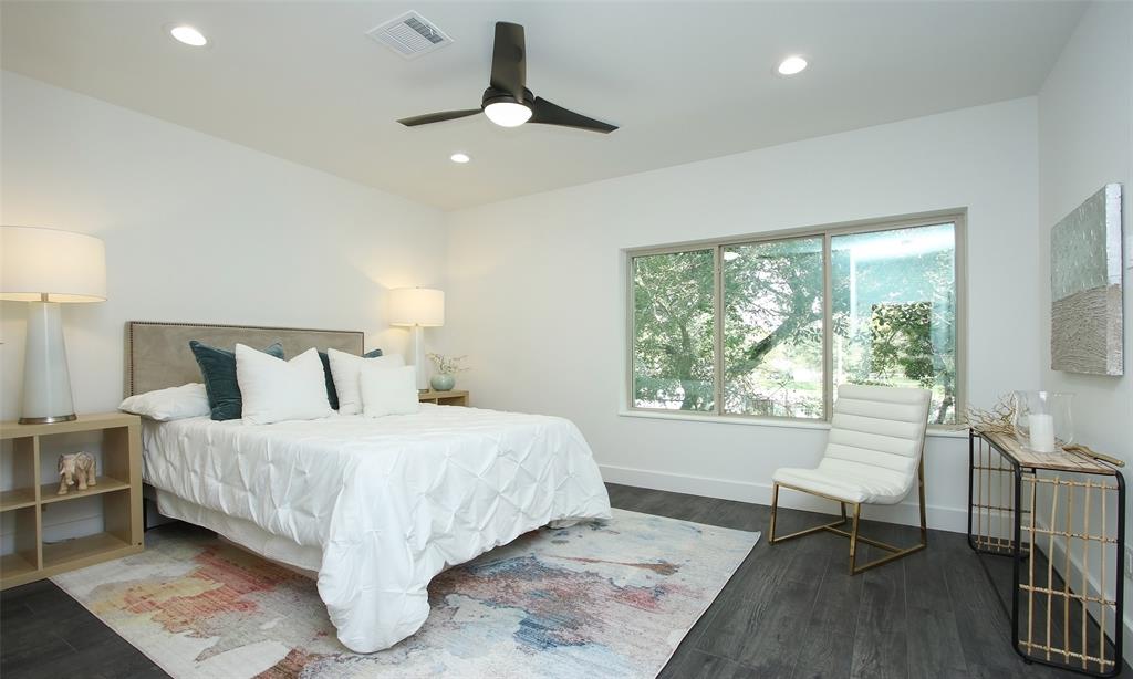 6743 2 Calhoun Road, Houston, Texas 77021, 3 Bedrooms Bedrooms, 10 Rooms Rooms,3 BathroomsBathrooms,Single-family,For Sale,Calhoun,51902795